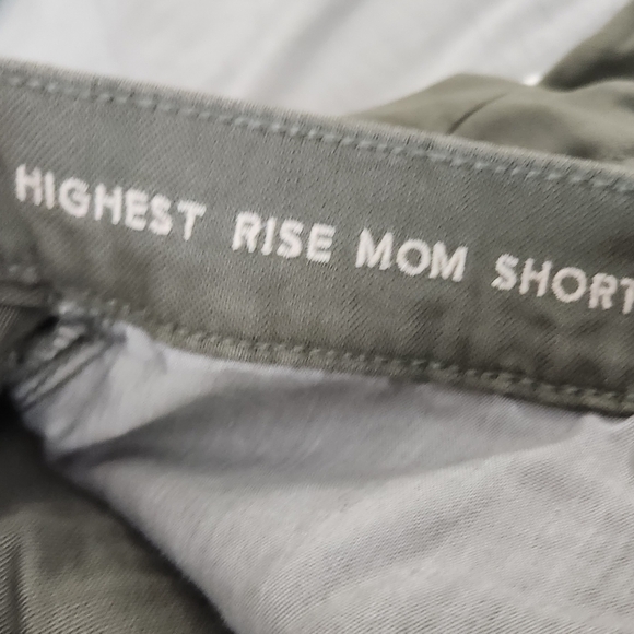 New American Eagle Highest Waist Denim Mom Distressed Shorts Green sz 10 - Picture 6 of 8